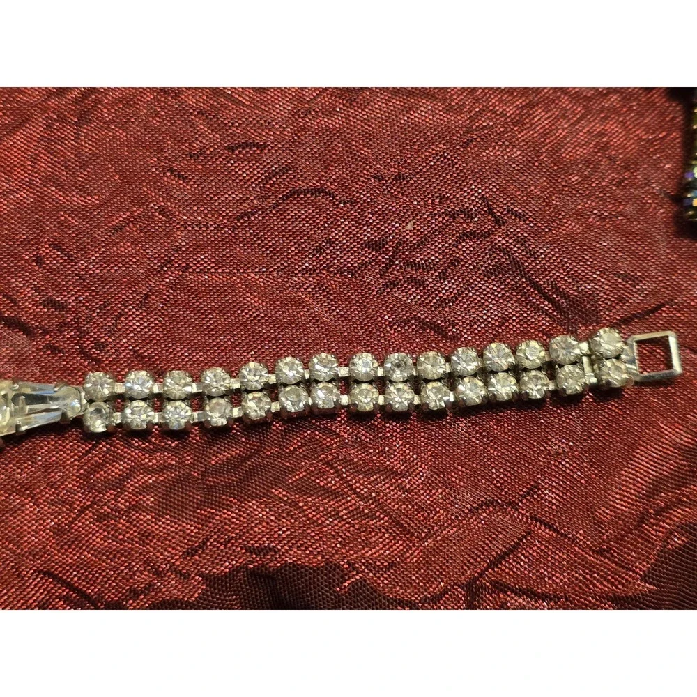 Signed La Rel Vintage Rhinestone Silver Tone Tennis Bracelet 7